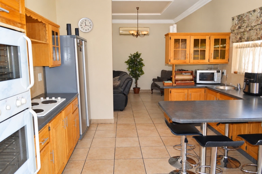 3 Bedroom Property for Sale in Roosheuwel North West